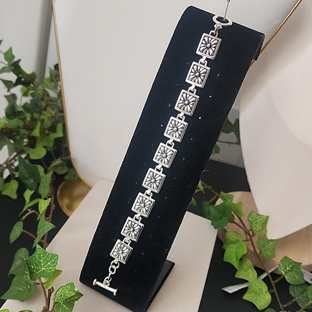 Silver Boho Design Link Bracelet Toggle Clasp